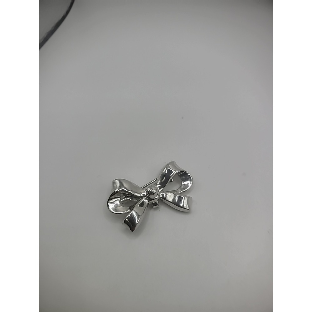 Vintage Coro Silver Tone‎ Bow Brooch Pin Jewelry Costume Dainty